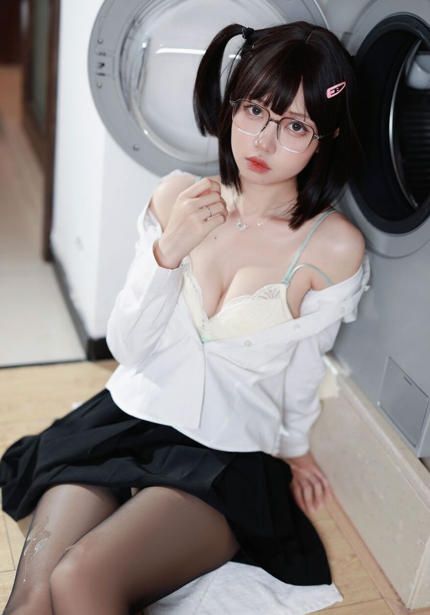 洛桑w伊梓COSPLAY写真图片合集第3张-酷玩网